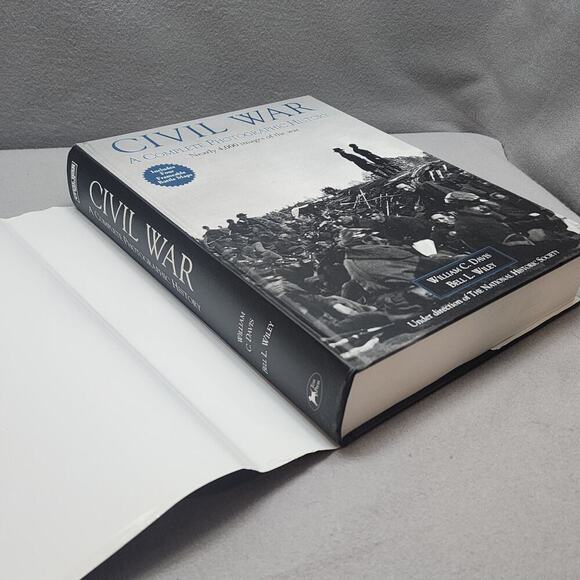 CIVIL WAR: A Complete Photographic History by Davis/Wiley-HCDJ - Like New - Picture 9 of 10
